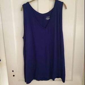 Navy blue sleeveless tee